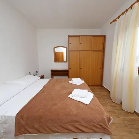 By The Sea Iz, Iz - 27693 Appartement