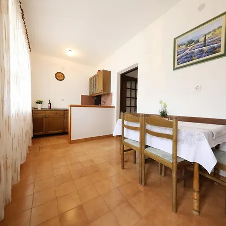 By The Sea Iz, Iz - 27693 Apartment